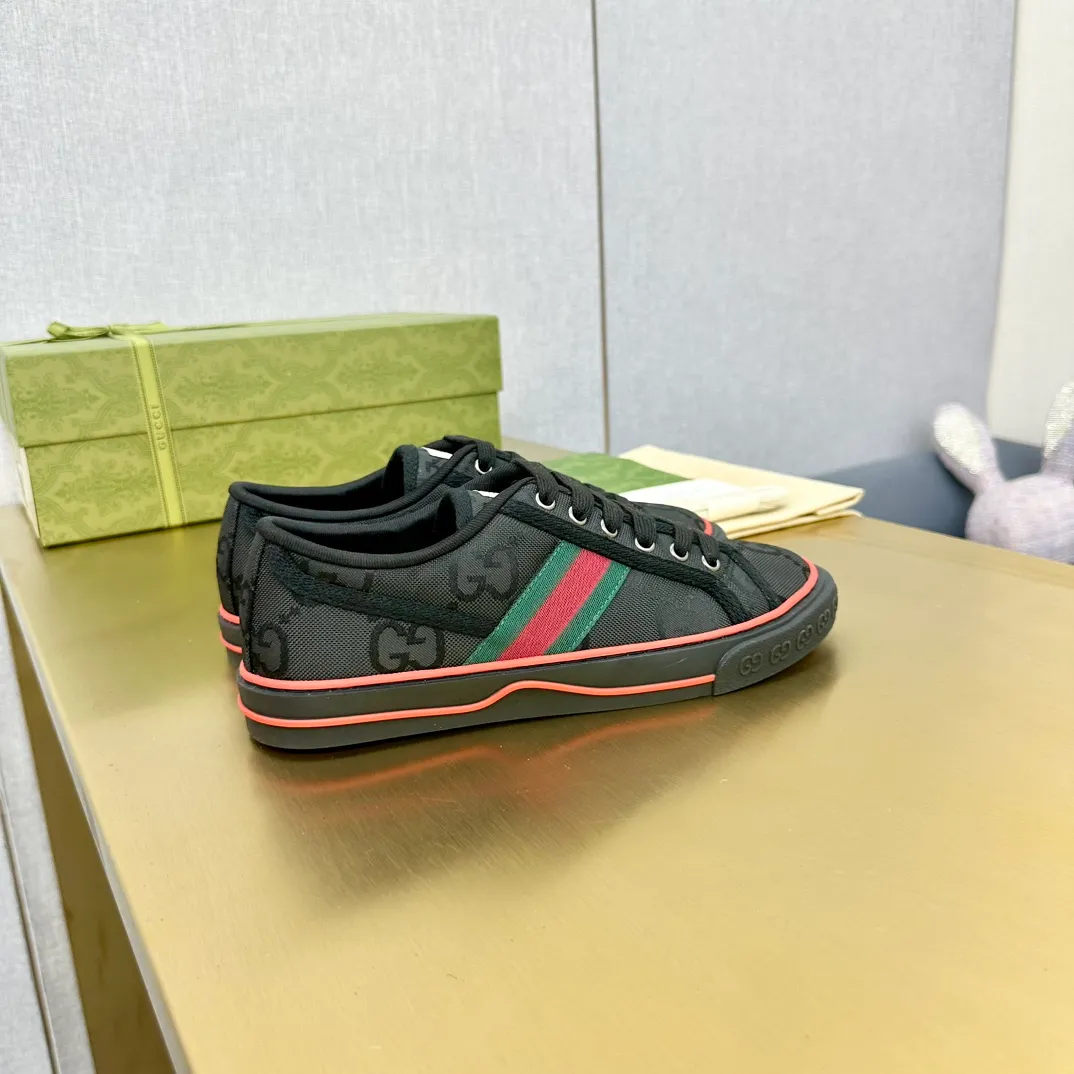 👟👟Ex-factory price 440👟👟 Women's Shoes Women's Clothing GUCCI 2020 latest classic model 1977 low-top double G canvas shoes, original purchase, 1:1 development, original lasting process. Size: 35-45/45. Customized items are non-returnable and must be paid first. . ...new version complete package...